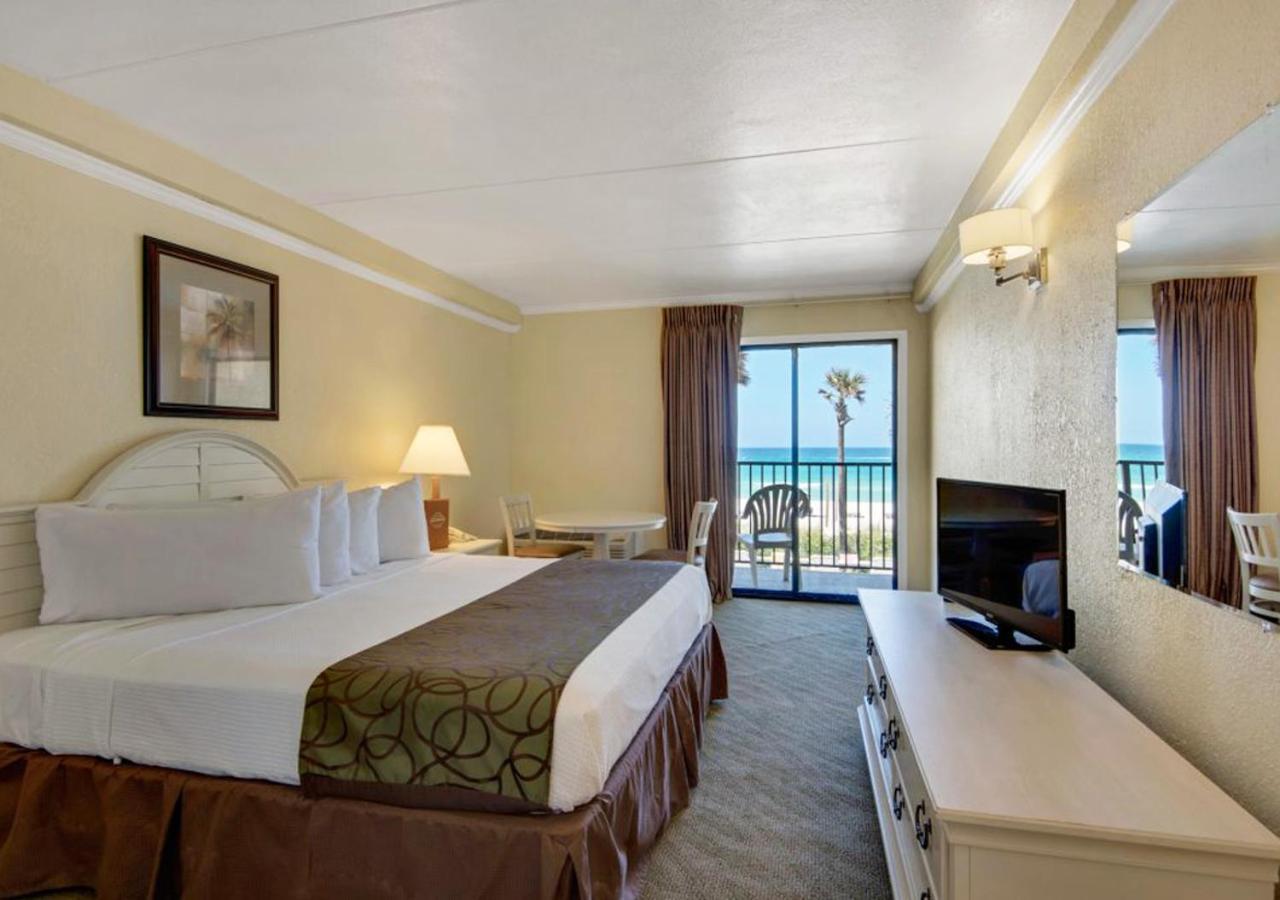 Ramada By Wyndham Panama City Beach / Beachfront Eksteriør billede
