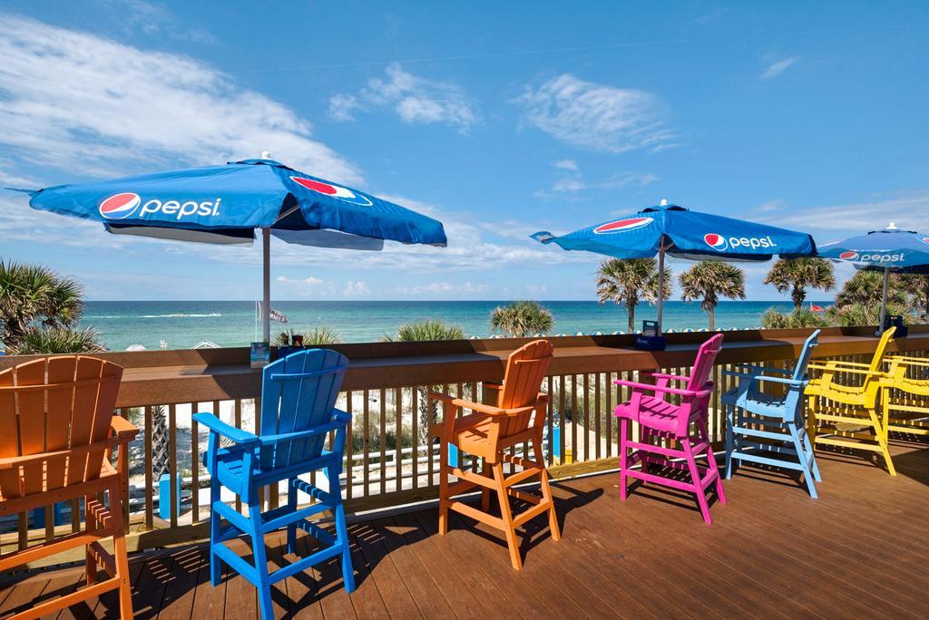 Ramada By Wyndham Panama City Beach / Beachfront Eksteriør billede